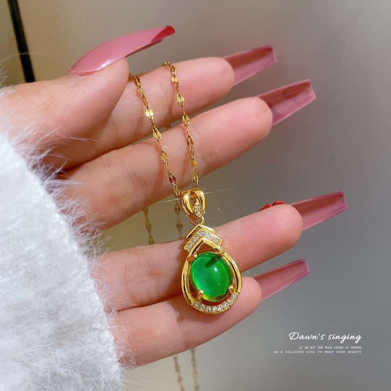 Color Changing Necklaces